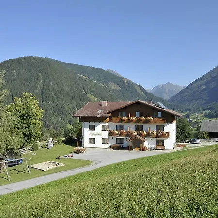 Urlpoldhof Farm stay *